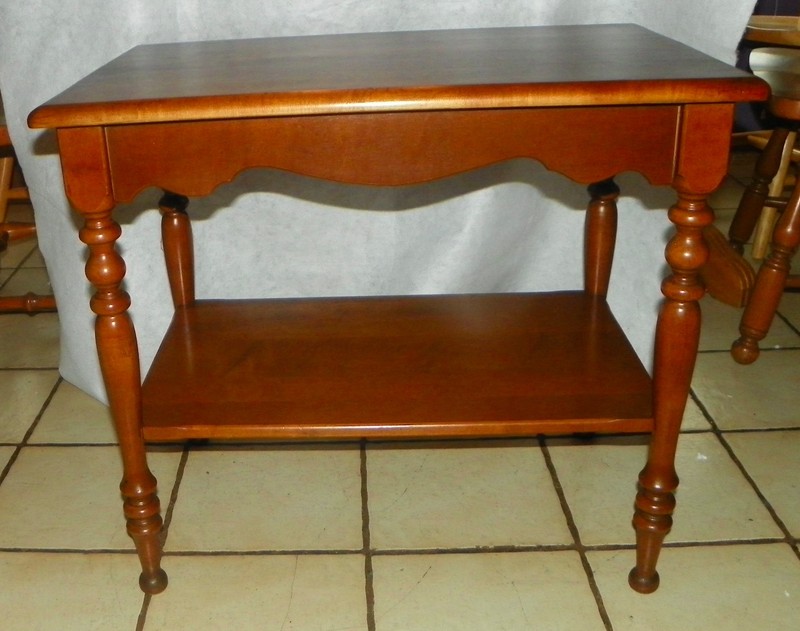 Solid Maple End Table / Side Table (ET342) gallery