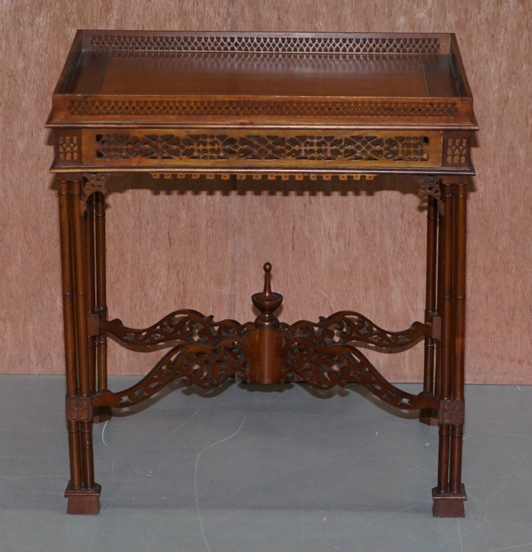 SUBLIME CIRCA 1920'S THOMAS CHIPPEDALE FRET WORK CARVED SILVER TEA COFFEE TABLE gallery