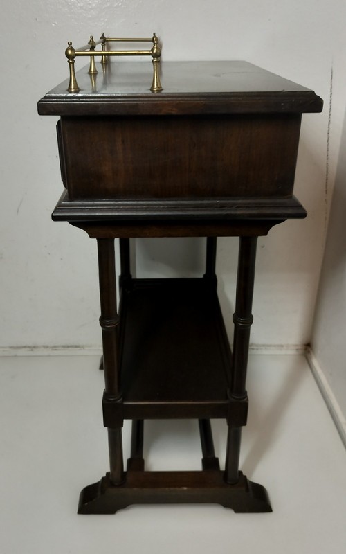 Vintage Ethan Allen Solid Maple Italia Georgian Court Collection Telephone Stand gallery