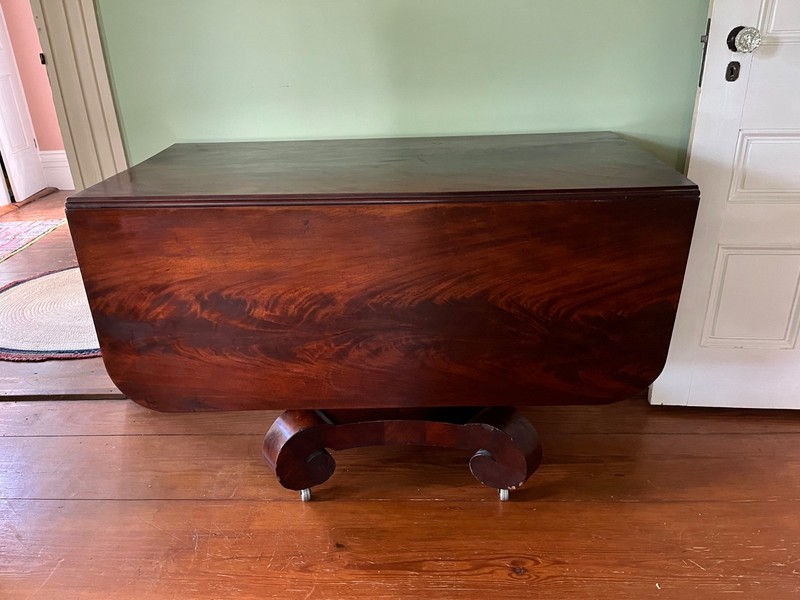Antique 1825-1850 American Empire Drop Leaf Table w/ 2 Drawer gallery