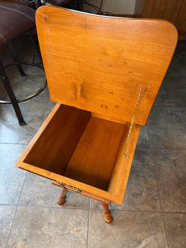 Vintage Rustic Country Colonial Maple Dough Box End Table Lift Top Lid gallery
