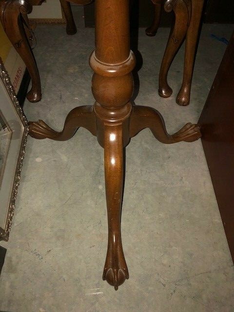 CHIPPENDALE-Kittinger Williamsburg PEDESTAL Pie Crust Tilt Top Tea Table gallery