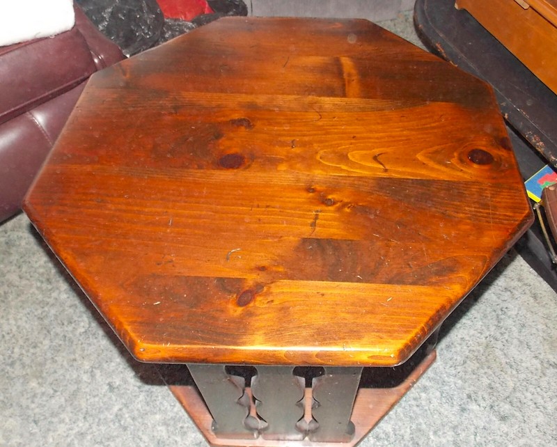 Old Tavern Pine Ethan Allen Swivel End Table (T348) (EA-20) gallery