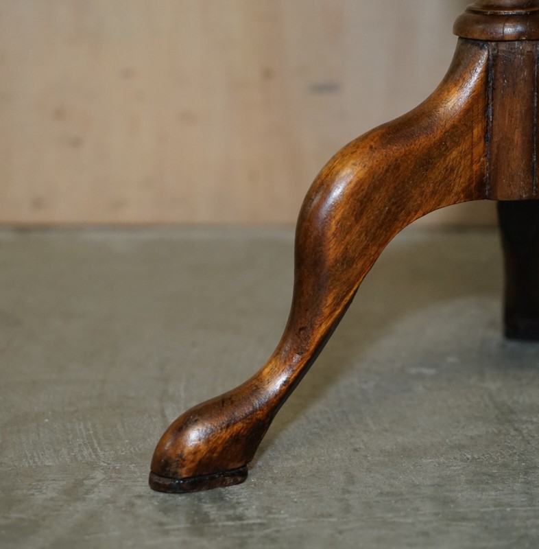 DECORATIVE NICELY TURNED MAHOGANY TRIPOD LAMP SIDE END WINE OCCASIONAL TABLE gallery