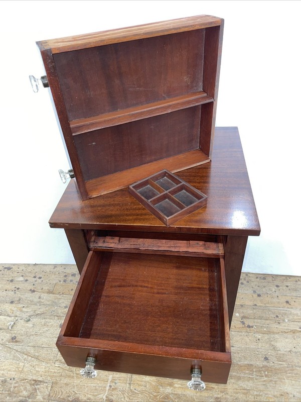 Vintage Mahogany 2 Drawer Table Nightstand lamp stand Glass knobs gallery