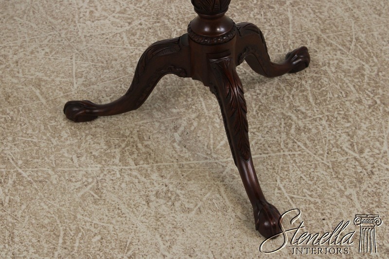 L72809: HENKEL HARRIS Mahogany Pie Crust Tilt Top Table gallery