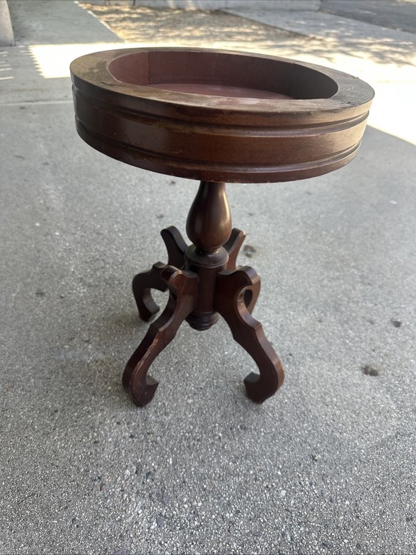 Antique table gallery