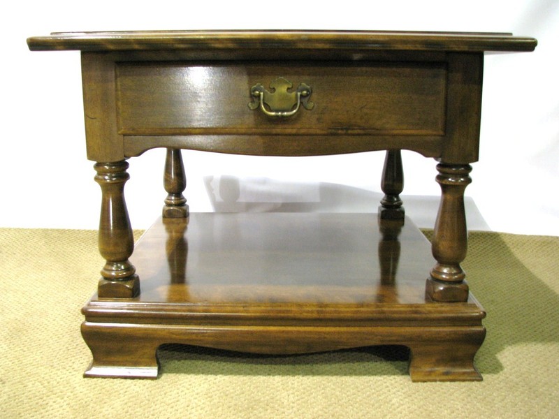 Ethan Allen 1970's Solid Maple "Heirloom" Square Lamp Table; Near Mint gallery