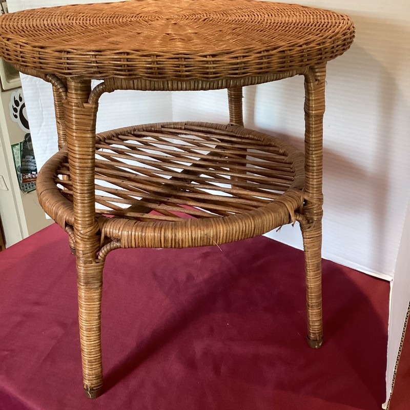 Vintage Mid Century Wicker/ Rattan Side/End Table Plant Stand gallery