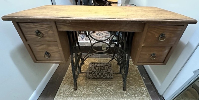 Vintage New Home Treadle Sewing Machine Desk Solid Wood Cast Iron Base
