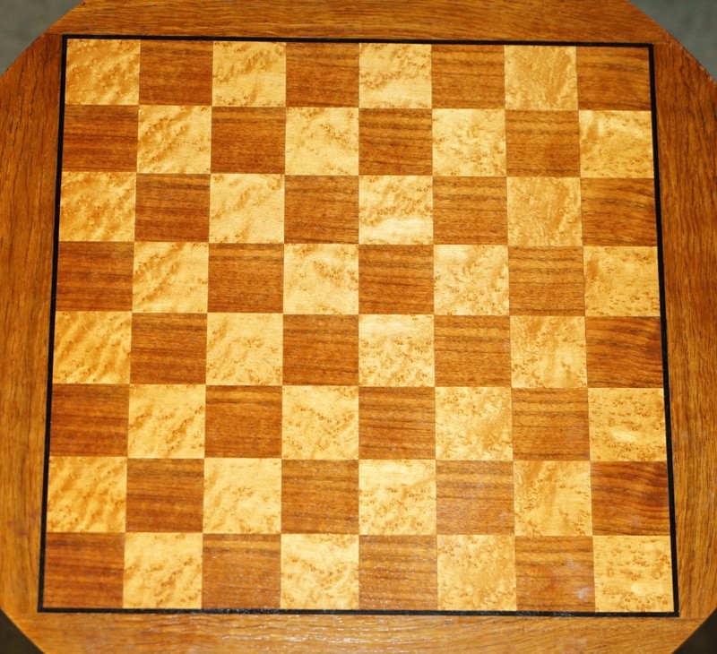 ANTIQUE MAHOGANY SATINWOOD & WALNUT CHESS GAMES TABLE WITH LOVELY TURNED BASE gallery