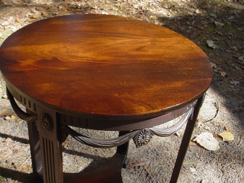 Very Pretty Round Top Mahogany Side Bedside Window Lamp Two (2) Tier Table gallery