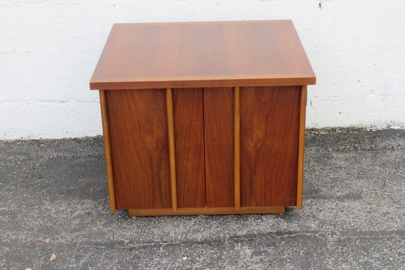 Lane Mid Century Modern Nightstand Side End Lamp Table Bar Commode 5165 gallery