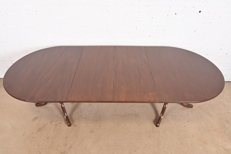 Kittinger Georgian Solid Mahogany Double Pedestal Dining Table, Newly Refinished gallery