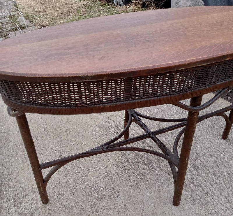 Oval Quartersawn Oak Wicker Entry Table / Parlor Table (ENT6) gallery