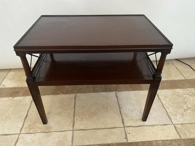 Vintage Hekman Table bottom shelf two tier Mahogany high quality gallery