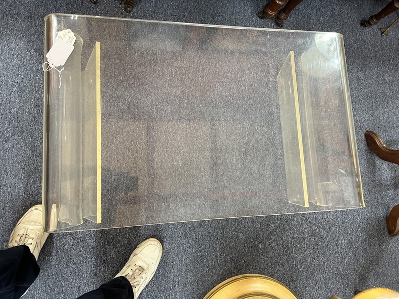 ART DECO THICK CLEAR LUCITE ACRYLIC SCROLL COFFEE TABLE IN GOOD CONDITION. gallery