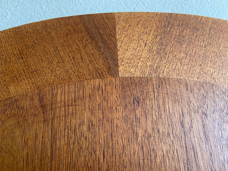 Mid-Century Modern 30" Occasional Table by T. H. Robsjohn Gibbings for Widdicomb gallery