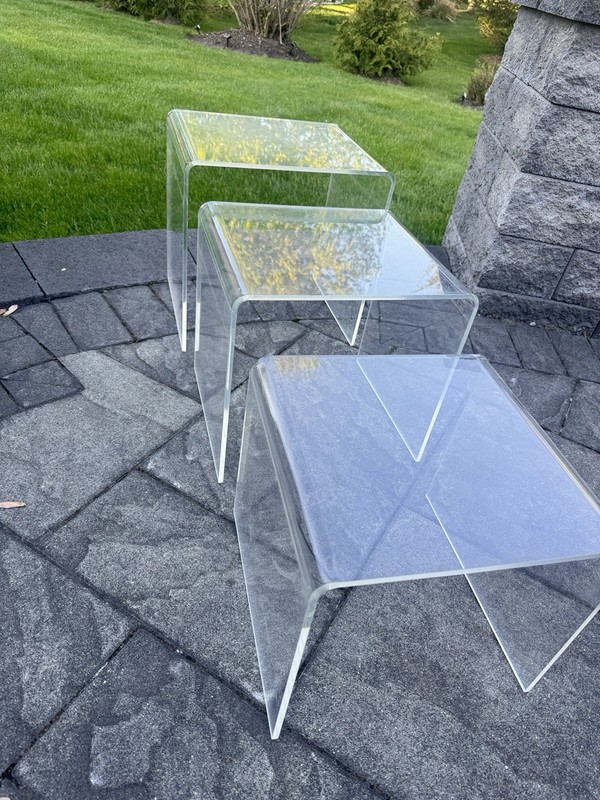 VTG Hollywood Regency Clear Lucite Nesting Tables Side or End Tables ~Set of 3