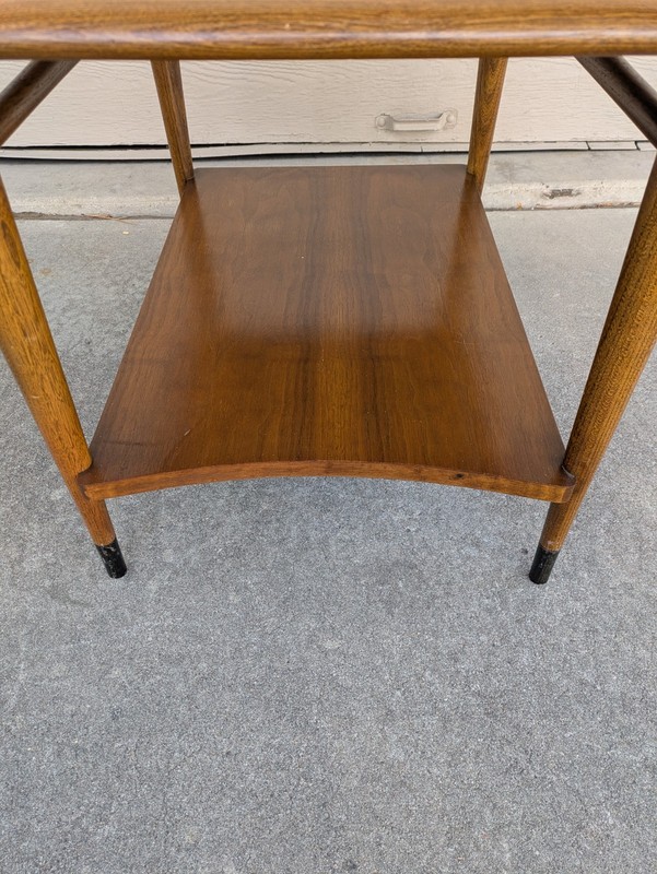 Vtg Lane Acclaim Mid Century Modern Walnut End Table 900-05 Dovetail Andre Bus gallery