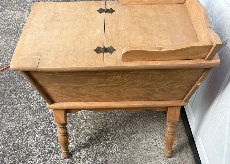 Maple Dough Proofing Sewing Box End Table Early American Style Vintage gallery