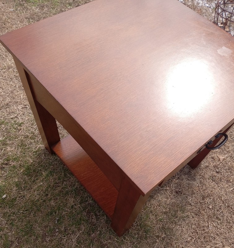 Quarter Sawn Oak Veneer Side Table / End Table (ET711) gallery