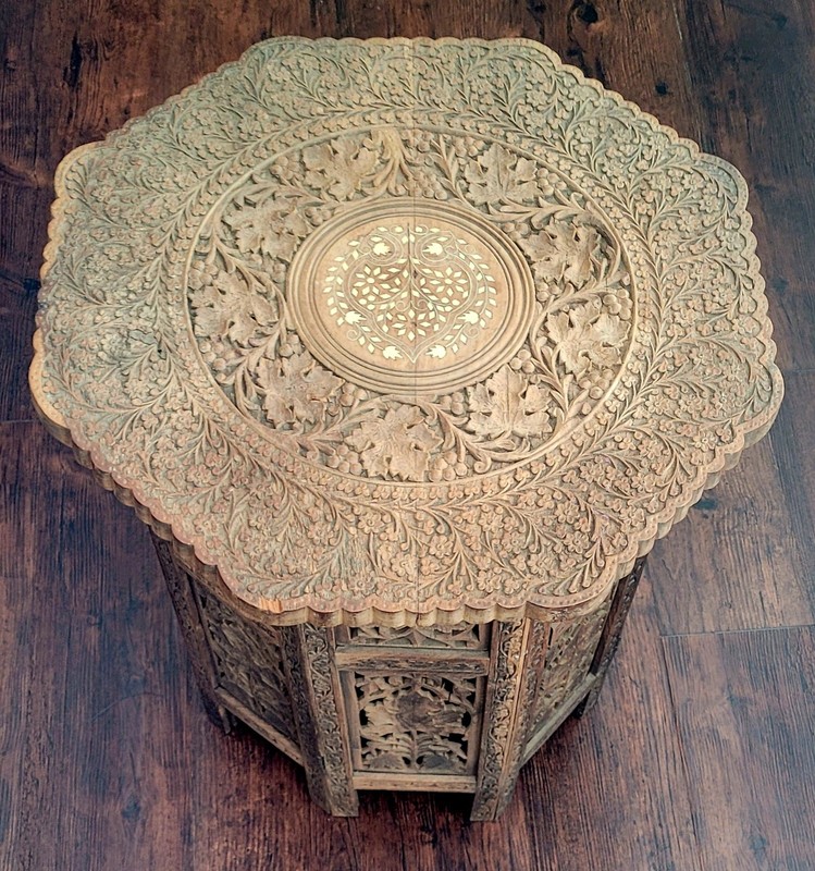 ANTIQUE intricately carved Anglo-Indian wooden side table with inlaid details