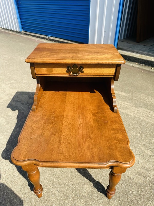 Beautiful Vintage Ethan Allen Solid Maple Step 2-Tier End Table L@@K