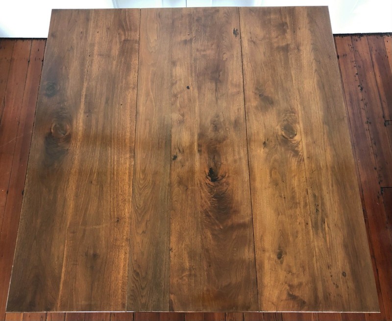 Philadelphia Area, Mid 18th c.Rectangular Walnut Drop Leaf Dining Table gallery