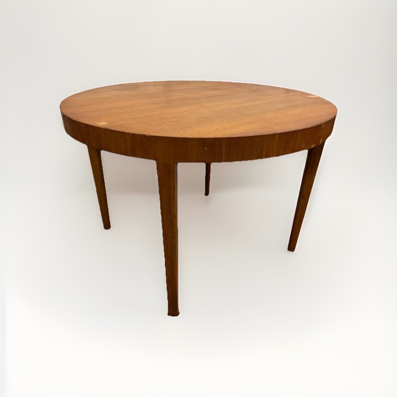Edward Wormley for DUNBAR 1940’s Mid Century Mahogany Expanding Dining Table