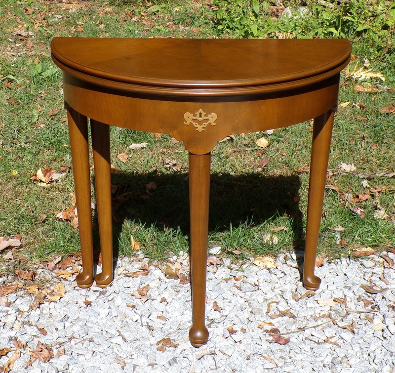 Vintage Henredon Burl Walnut Demilune Console Table Flip Top Round Table
