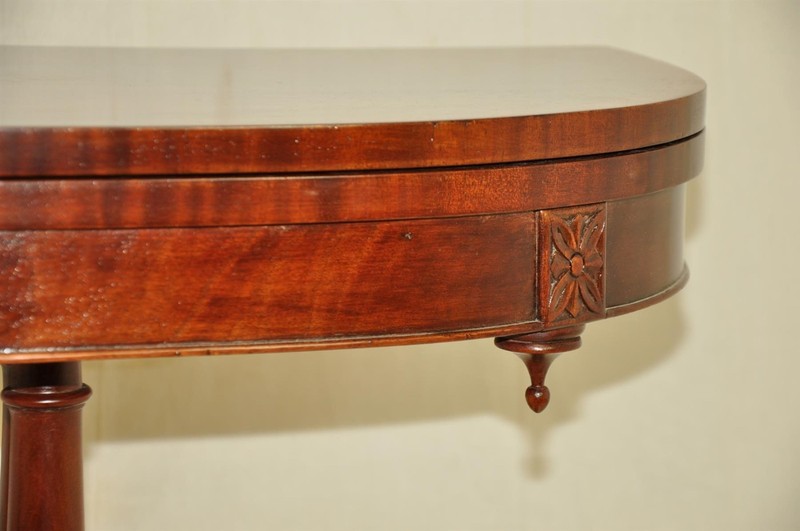 Gorgeous Duncan Phyfe Style Mahogany Flip Top Card Game Table c. 19th cent. gallery
