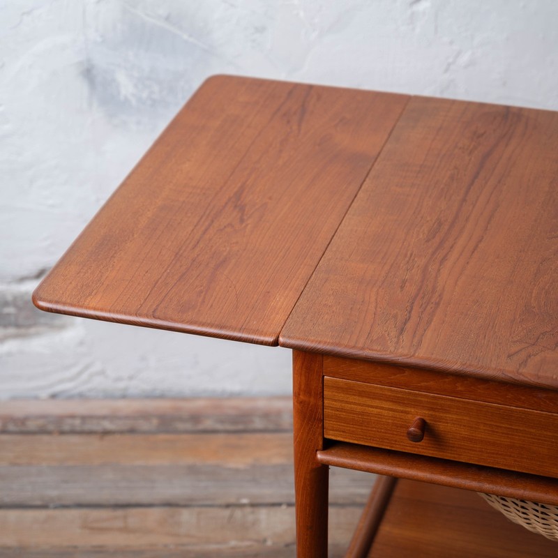 Hans J. Wegner Sewing Table, Model AT-33, 1960s gallery