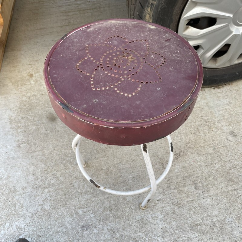 Vintage Metal Lotus Flower Red White Painted End Side Table Plant Stand LN