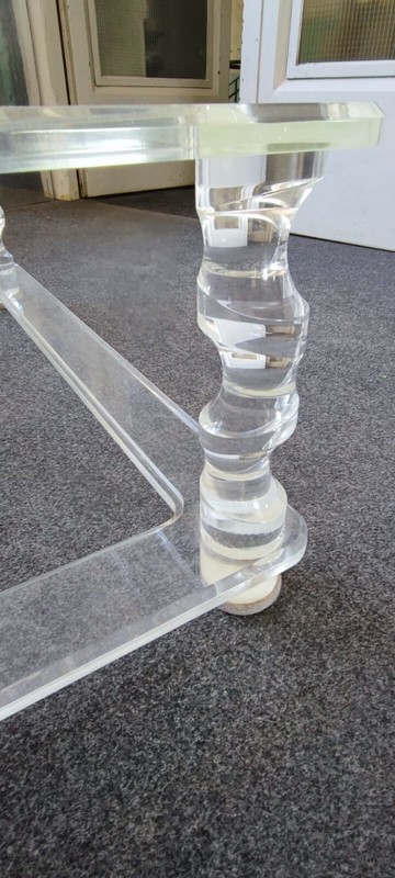 Coffee table in Lucite structure and glass by the French house Maison Romeo gallery
