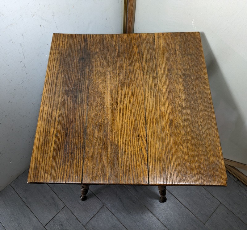 Antique Rustic Victorian Square Oak Wood Parlor Table Turned Legs C94 gallery