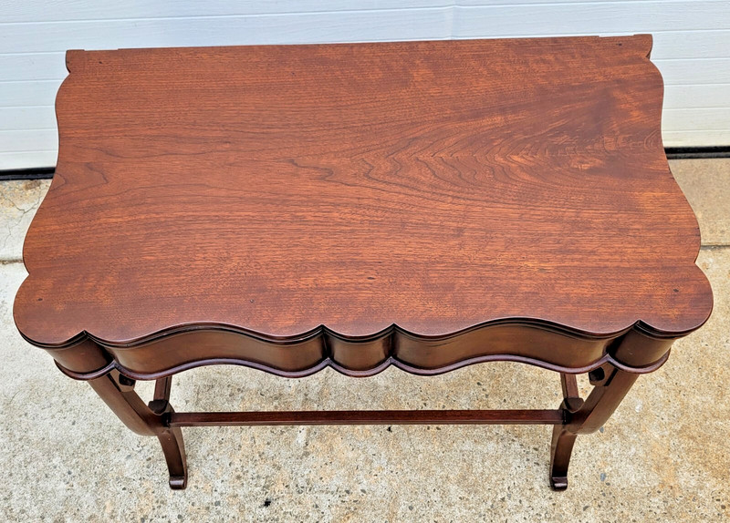 ANTIQUE MAHOGANY SERPENTINE FRONT FOLDOVER GAME TABLE gallery