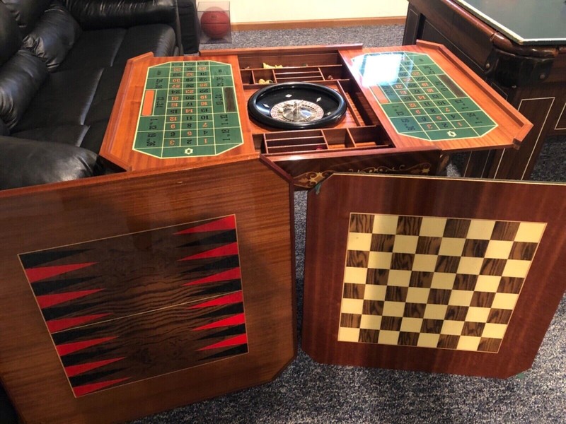 vintage Italian gaming table with 2 sets of interchangeable legs 