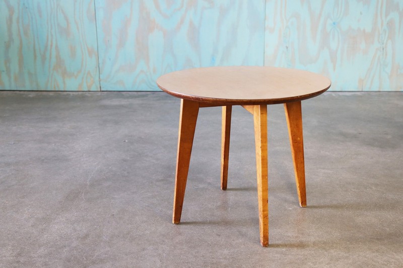 Mid century Modern 1950s Jens Risom Style Birch Table with splay legs gallery