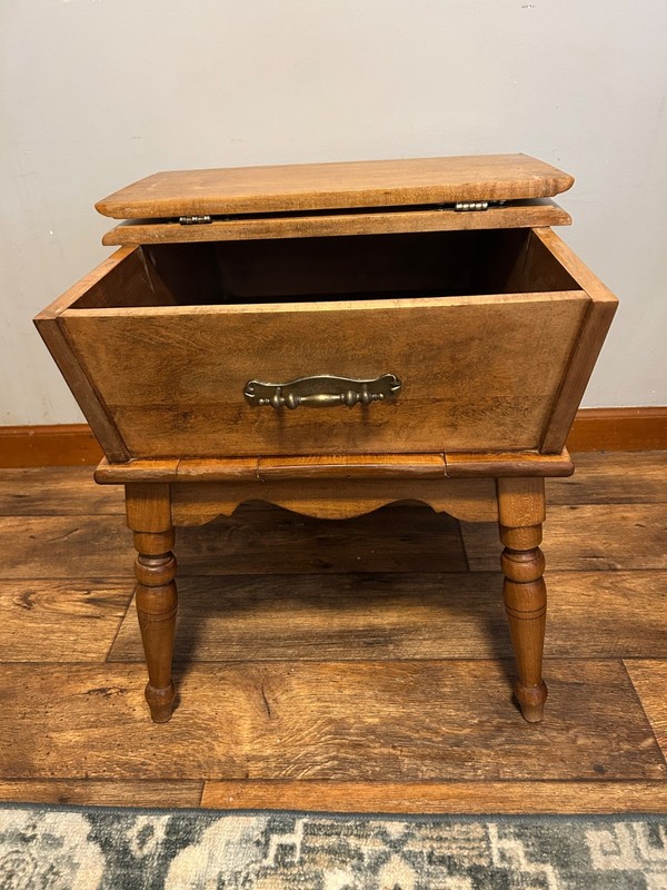 50s VTG Mid-century Heywood-Wakefield dough box side table #1223 24.75x21x20” gallery