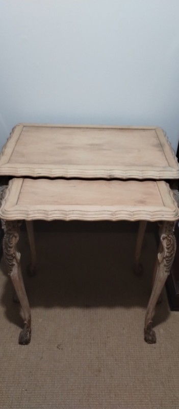 ANTIQUE - MID CENTURY NESTING TABLE SET OF 3 gallery