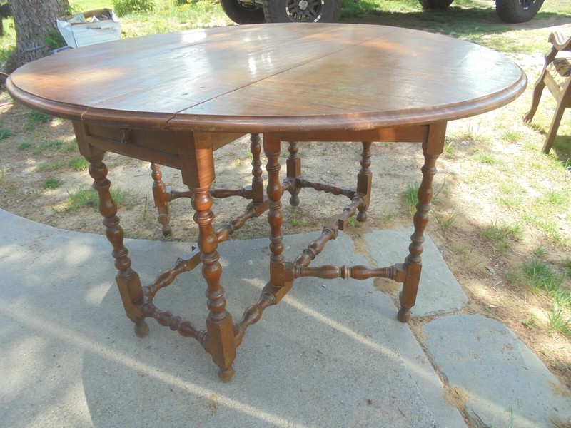 ANTIQUE AMERICAN GATELEG TABLE – BOSTON ? MID 1700s – NICEST ONE