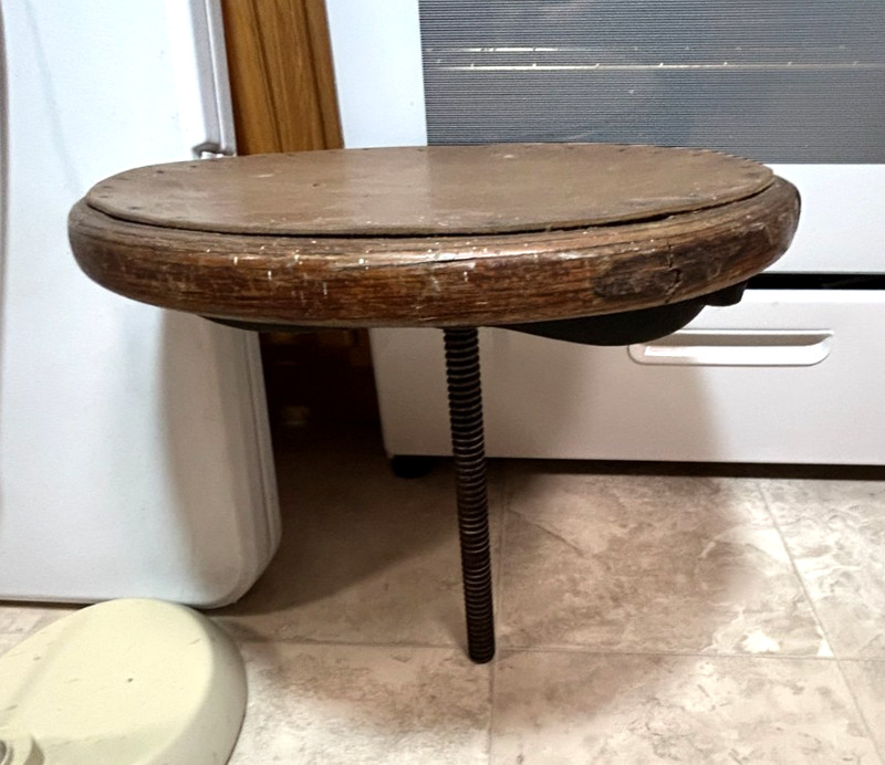 Antique Primitive Wooden Swivel Table Top 16″ diameter