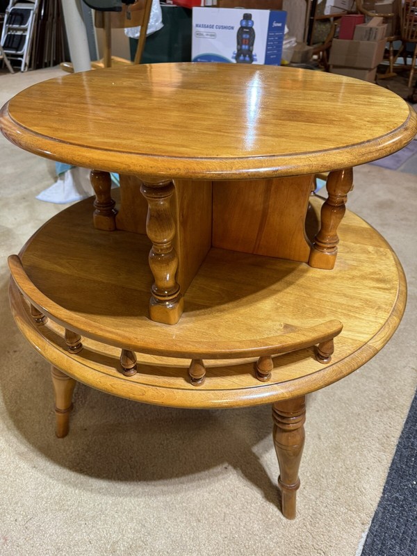 Vintage Cushman Colonial Fairfield Round Tier Table gallery
