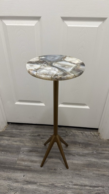 Agate & Brass Small Tabletop 31 Inches Tall Beautiful Design Home Decor Piece