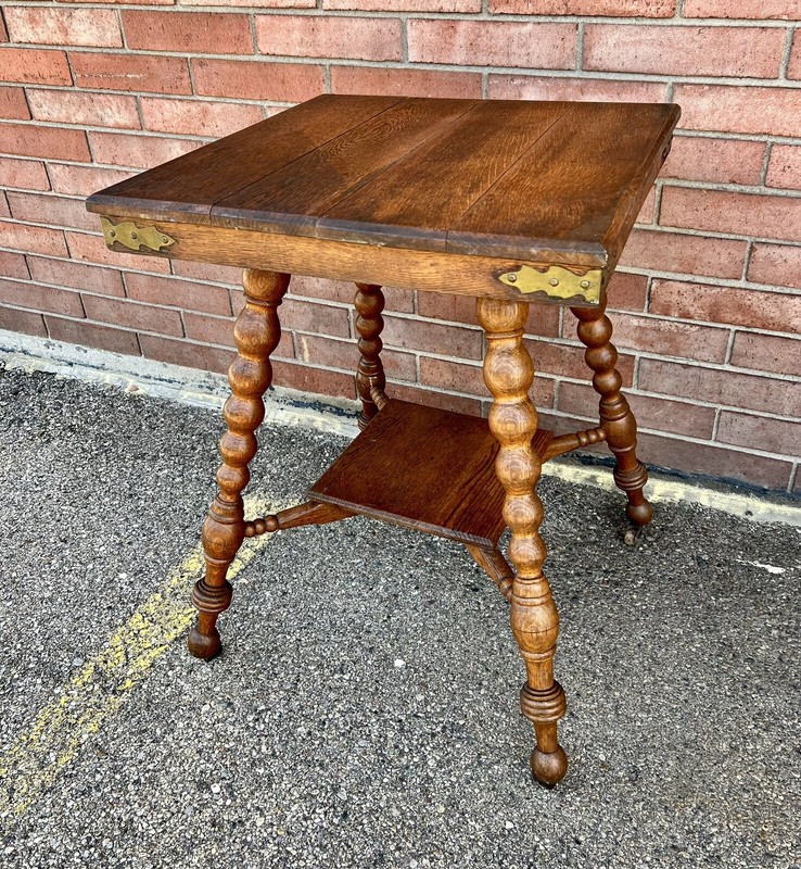 FANTASTIC ANTIQUE ORNATE VICTORIAN OAK SIDE PARLOR TABLE BARLEY BULB ON CASTERS