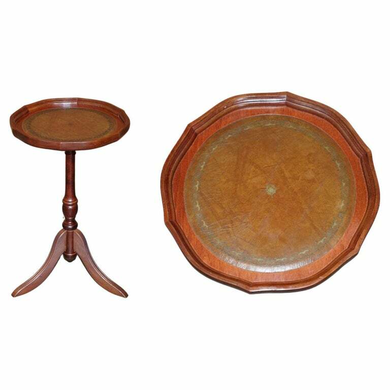 VINTAGE MAHOGANY PIE CRUST EDGE BROWN LEATHER TRIPOD SIDE END LAMP WINE TABLE