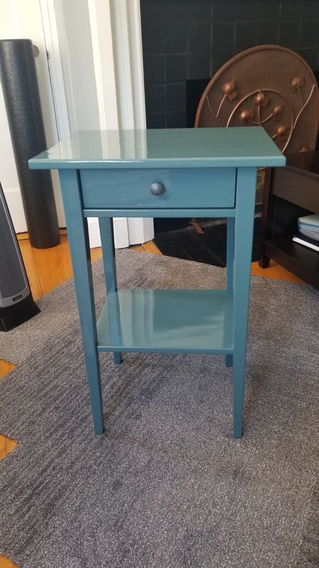 High gloss finish multifunctional side table