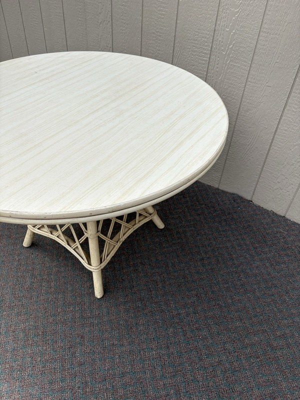 55219 Wicker Rattan Dining Kitchen Foyer Garden Table 42" Round Top gallery