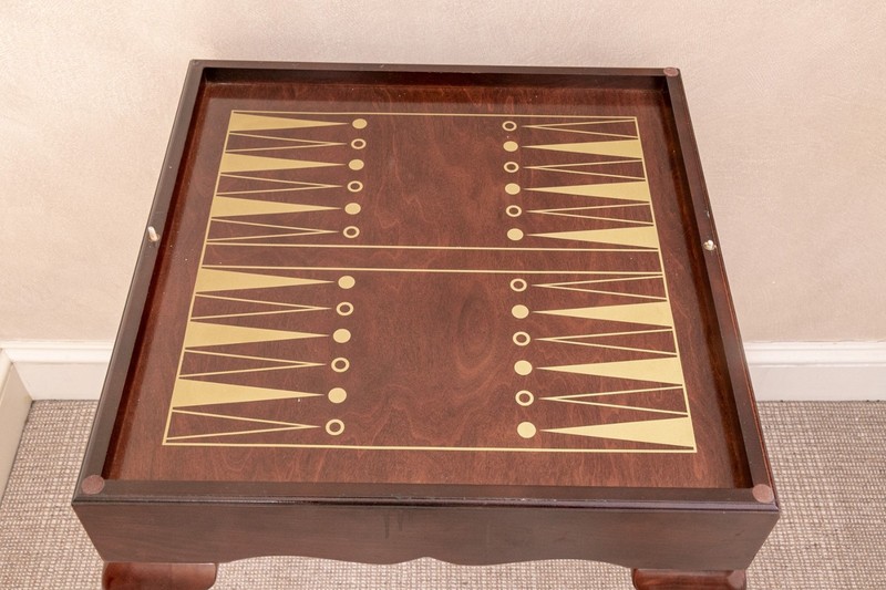 Bombay Company Queen Anne Mahogany Wood Game Card Fold Over Out Console Table gallery